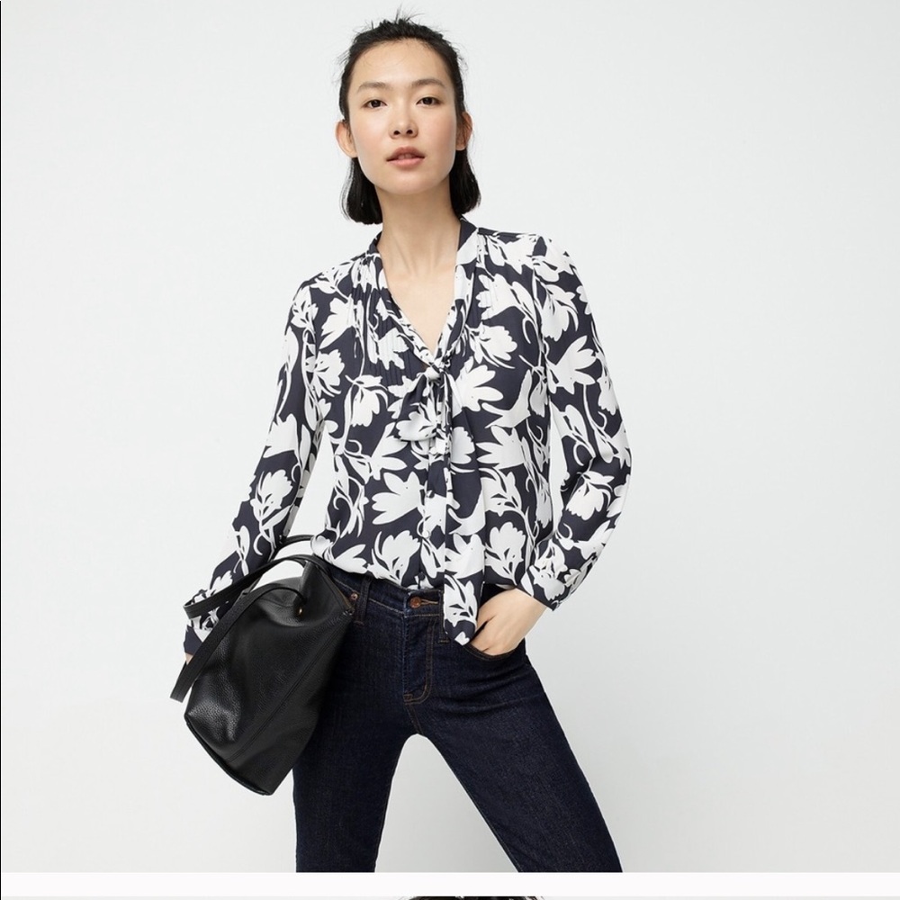 NWT J.Crew Drapey Tie Neck in Shadow Floral